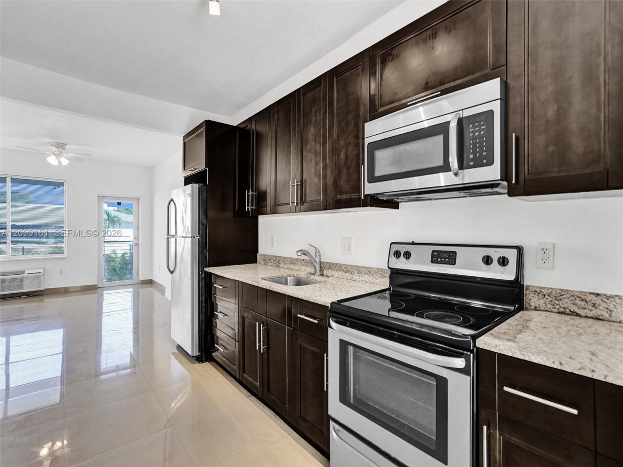 540 74th St , Unit 14, Miami Beach, FL 33141 Photo
