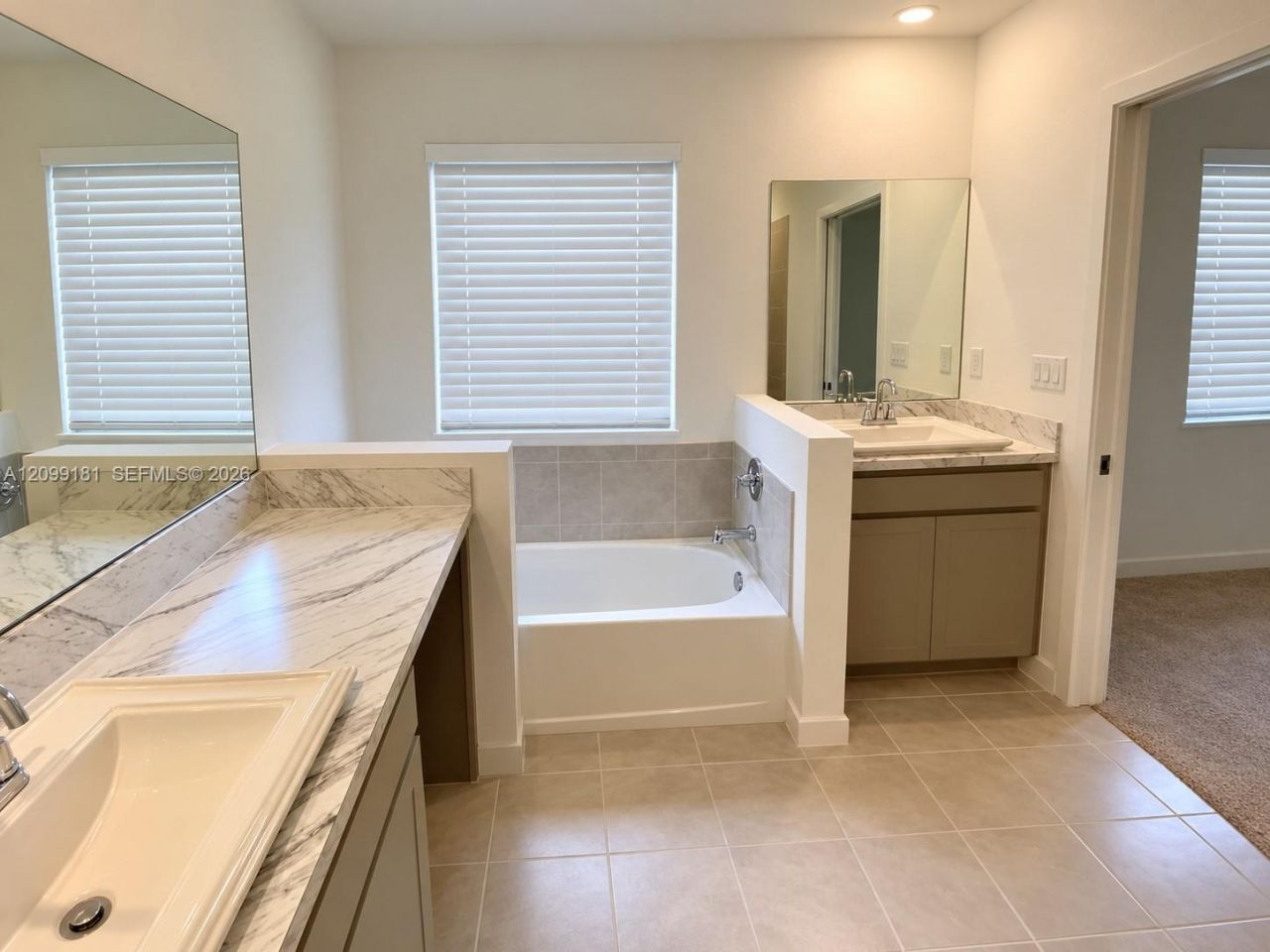 1223 NW 208th Ter, Miami Gardens, FL 33169 Photo