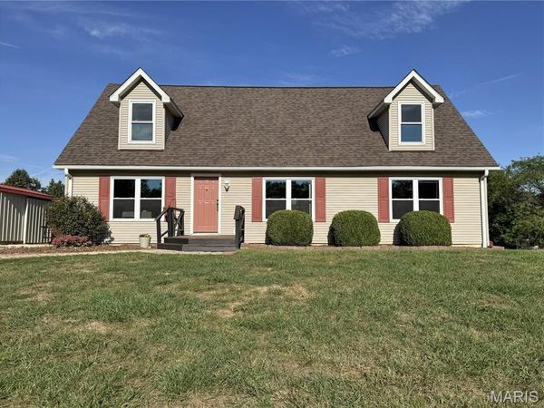 15510 Highway Nn, Bowling Green, MO 63334