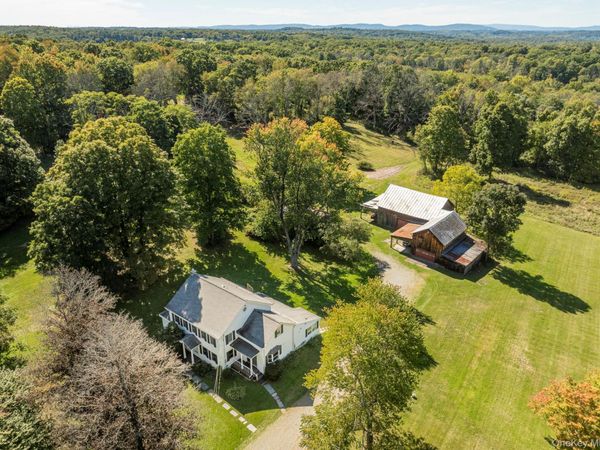 201 Masten Road, Pleasant Valley, NY 12569