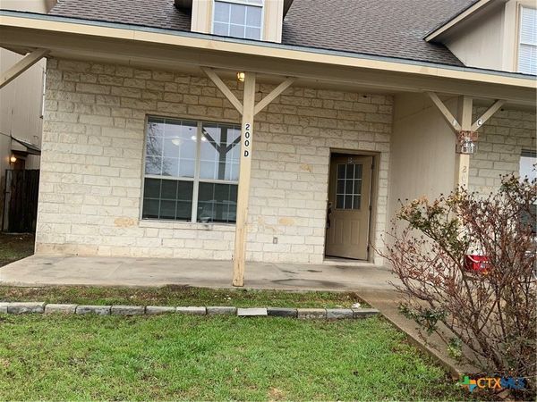 200 Sandstone Drive , Unit D, Jarrell, TX 76537