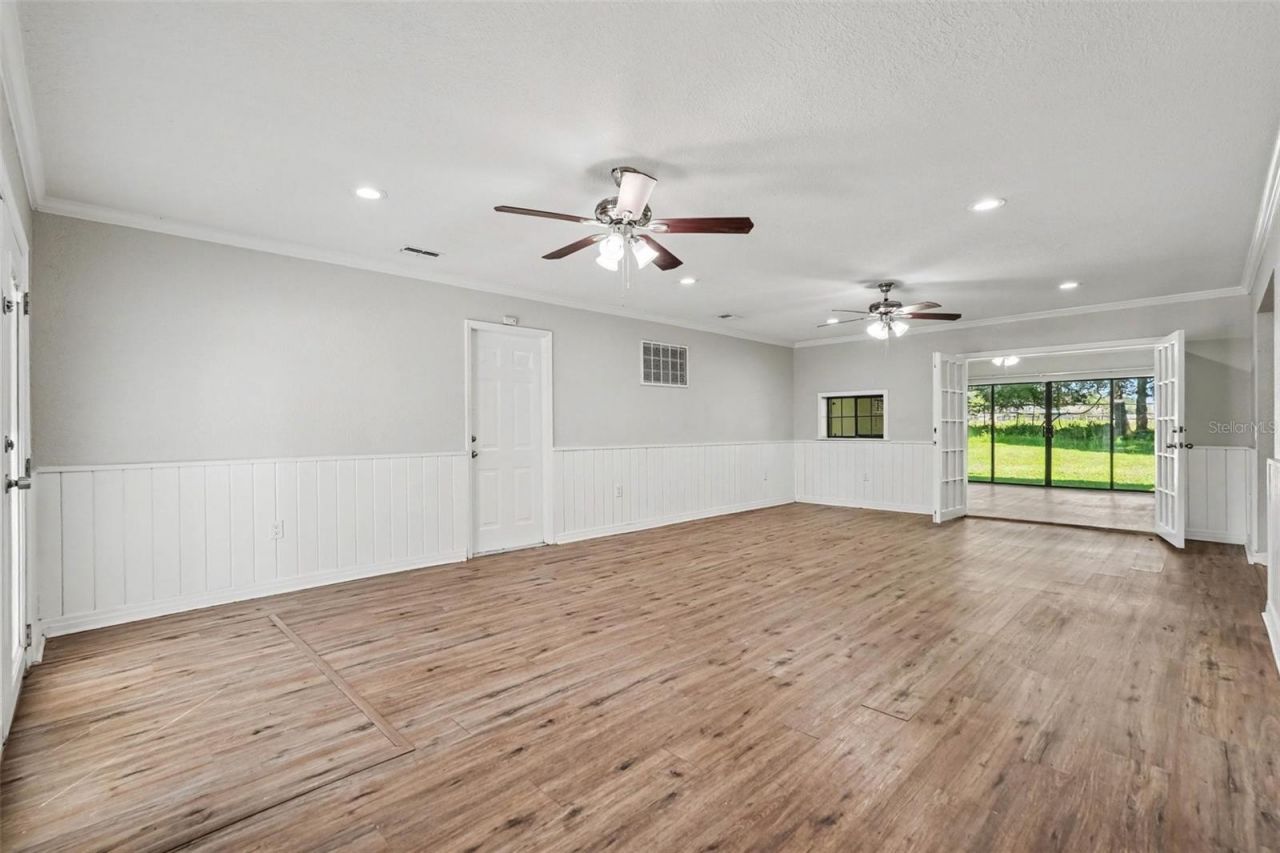 126 Goins Drive , Seffner, FL 33584 Photo