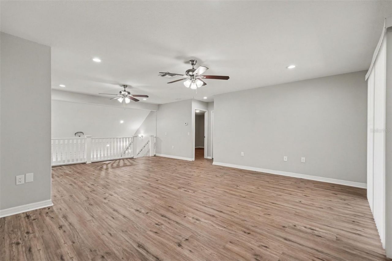 126 Goins Drive , Seffner, FL 33584 Photo