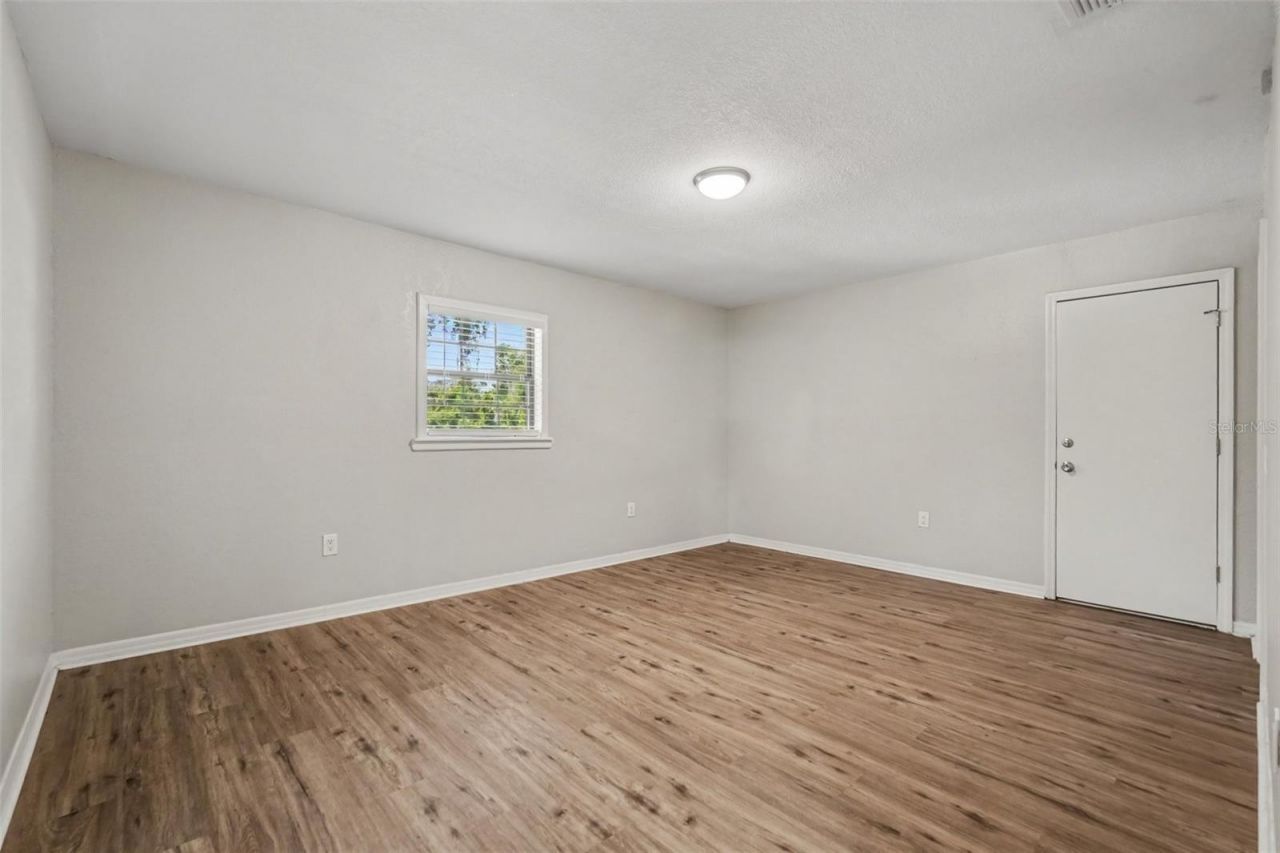 126 Goins Drive , Seffner, FL 33584 Photo