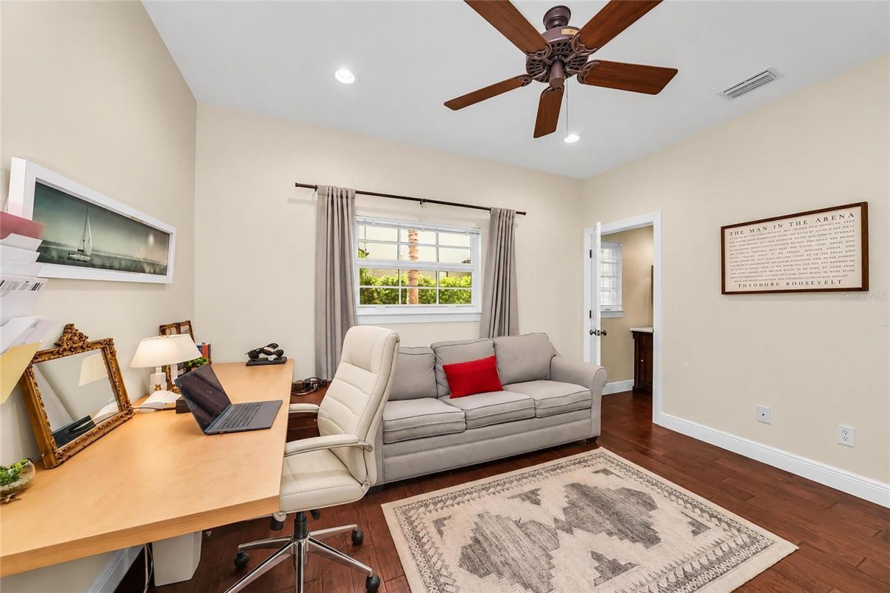 301 Ponce De Leon Avenue, Venice, FL 34285 Photo