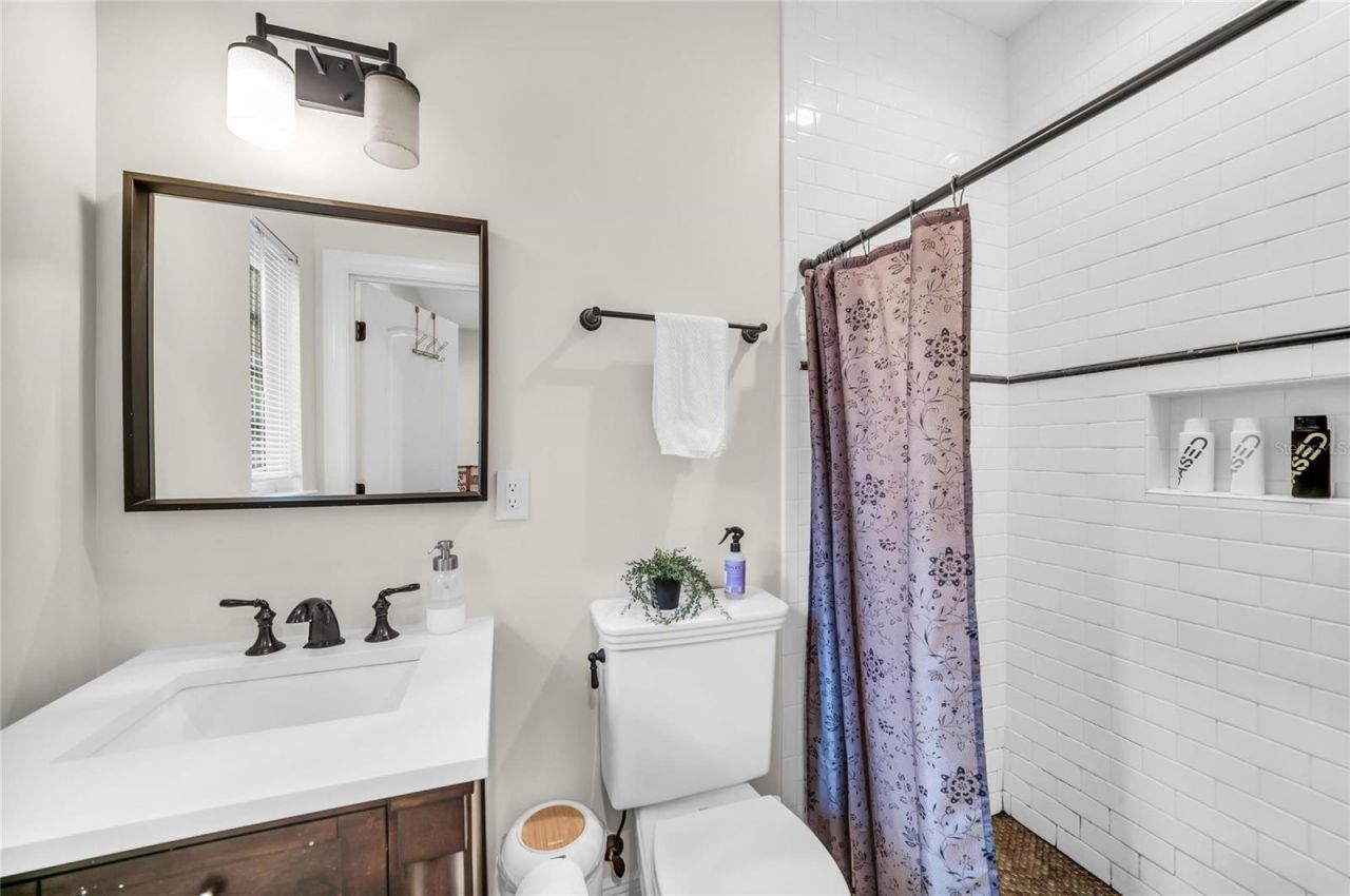 301 Ponce De Leon Avenue, Venice, FL 34285 Photo