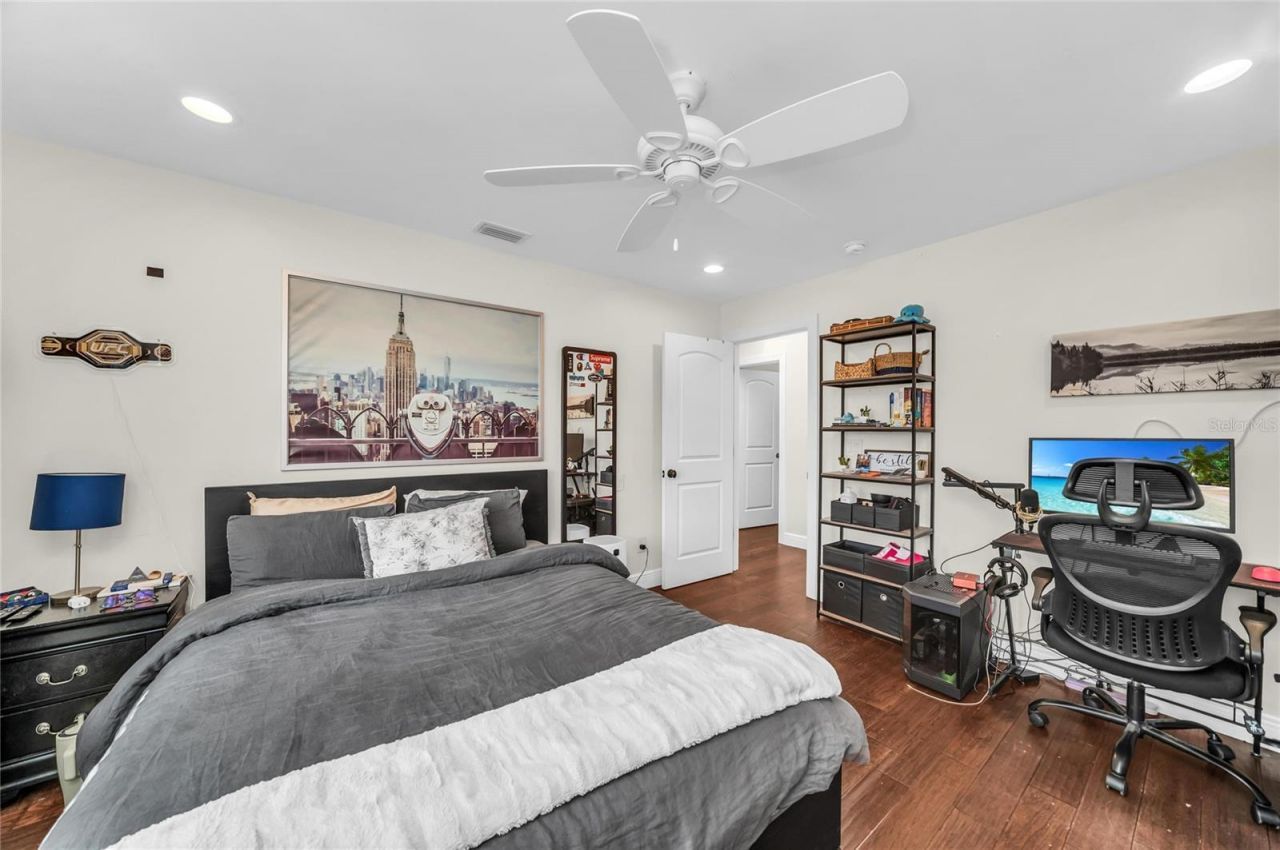 301 Ponce De Leon Avenue, Venice, FL 34285 Photo