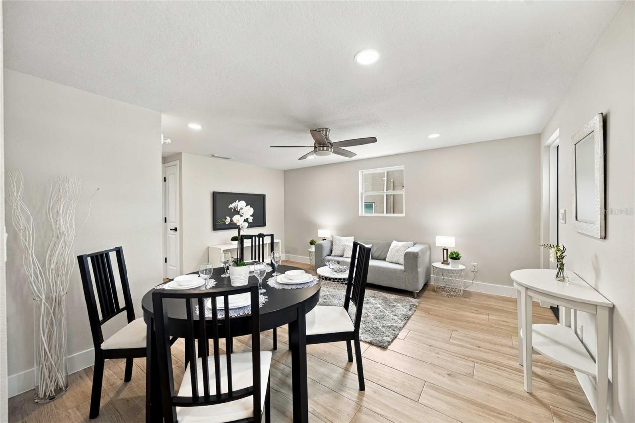 1802 Robinhood Street, Sarasota, FL 34231 Photo