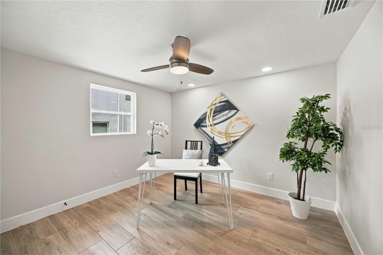 1802 Robinhood Street, Sarasota, FL 34231 Photo