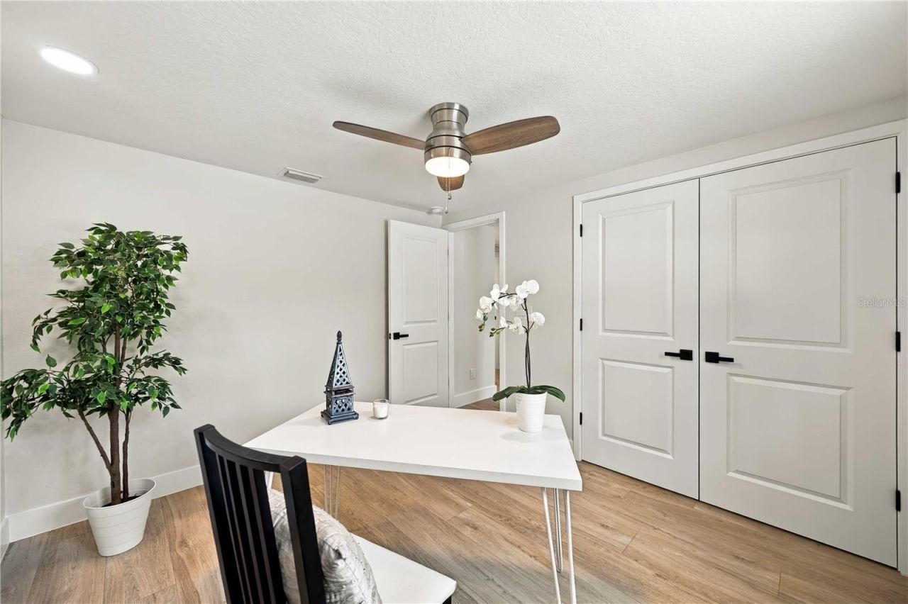 1802 Robinhood Street, Sarasota, FL 34231 Photo