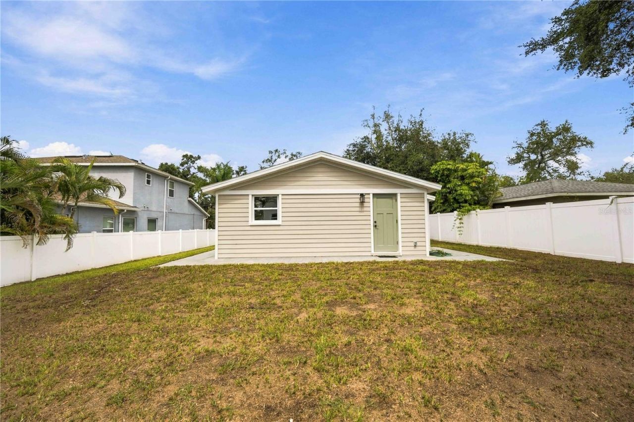 1802 Robinhood Street, Sarasota, FL 34231 Photo
