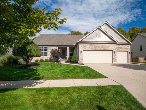 7742 Maple Run Lane , Powell, OH 43065
