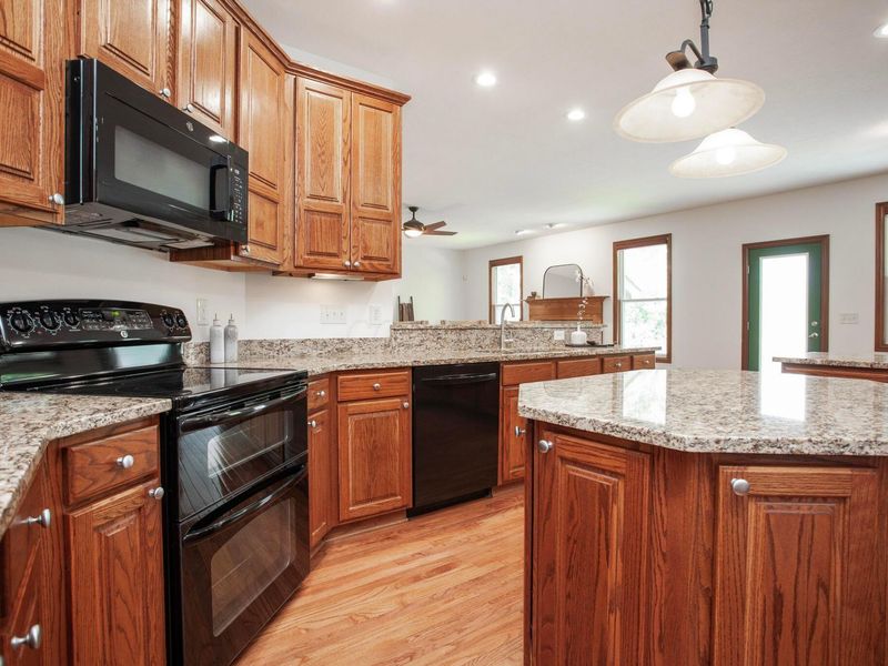 7742 Maple Run Lane , Powell, OH 43065 Photo 17