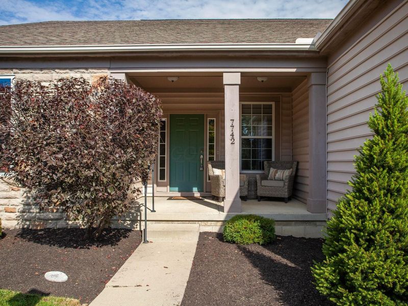 7742 Maple Run Lane , Powell, OH 43065 Photo 2