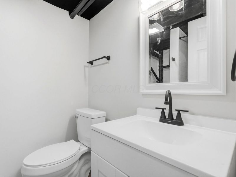814 Josephine Avenue , Columbus, OH 43204 Photo 37