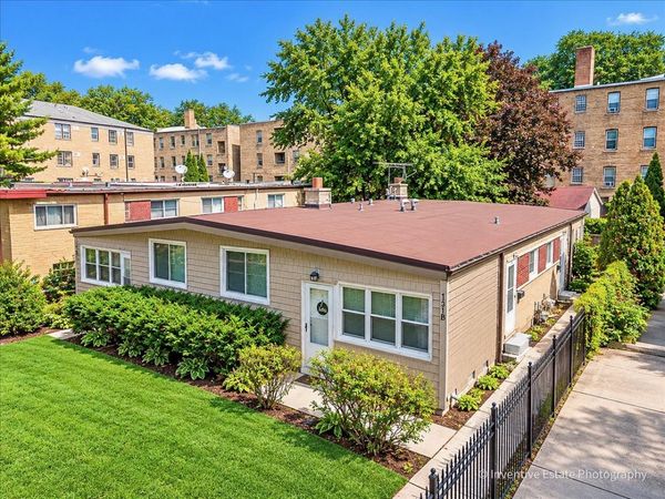 131 CALLAN Avenue , Evanston, IL 60202