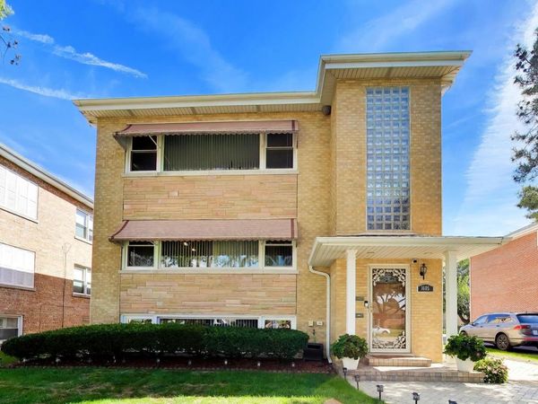 1605 Westchester Boulevard, Westchester, IL 60154