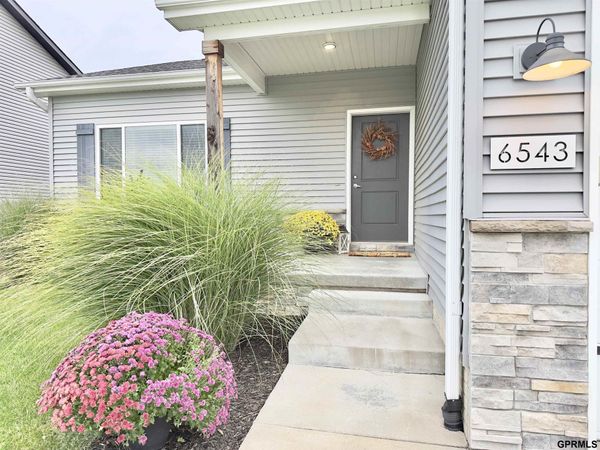 6543 SW 8th Street, Lincoln, NE 68523