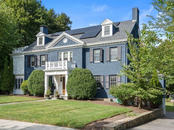 91 Nehoiden Rd, Newton, MA 02468