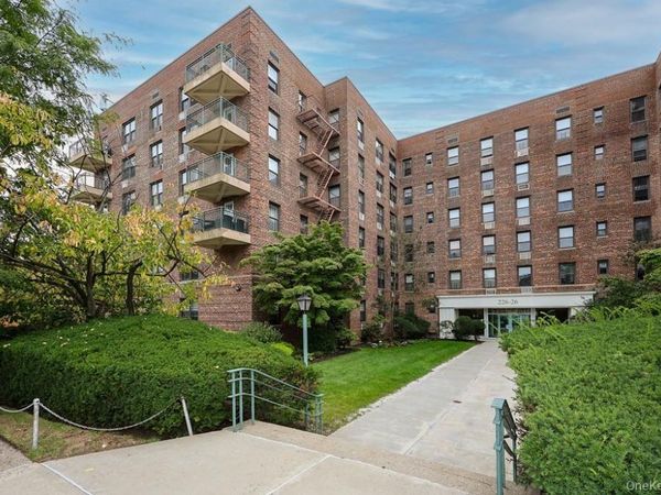 226-26 Union Turnpike , Unit 6H, Oakland Gardens, NY 11364