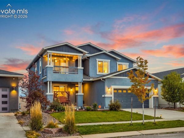 6728 Cumbre Vista Way, Colorado Springs, CO 80924