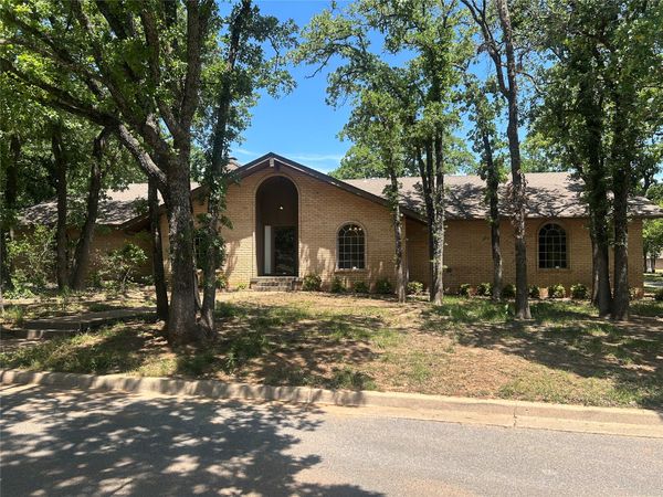 2913 Springdale Lane , Duncan, OK 73533