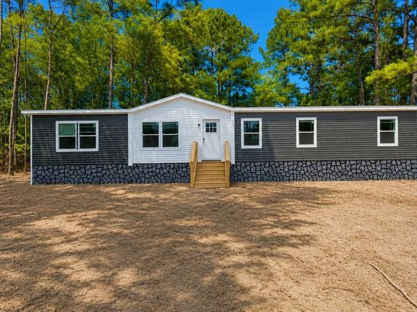 215 Eva Dr., Loris, SC 29569