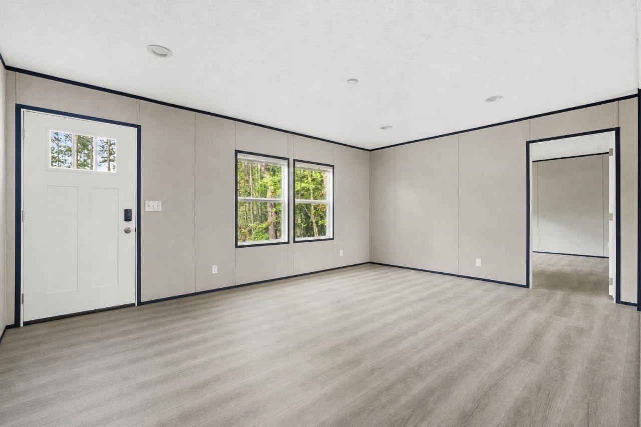 215 Eva Dr. Photo 3