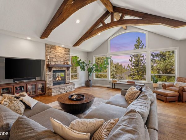 1804 NW Remarkable Drive, Bend, OR 97703
