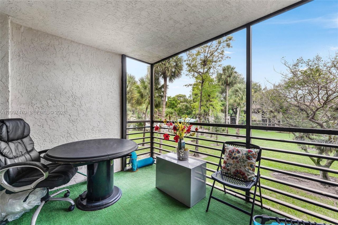 7737 NW 79th Ave, Unit 206, Tamarac, FL 33321 Photo