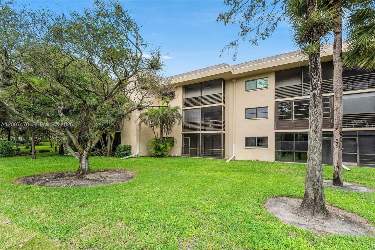 7737 NW 79th Ave, Unit 206, Tamarac, FL 33321 Photo