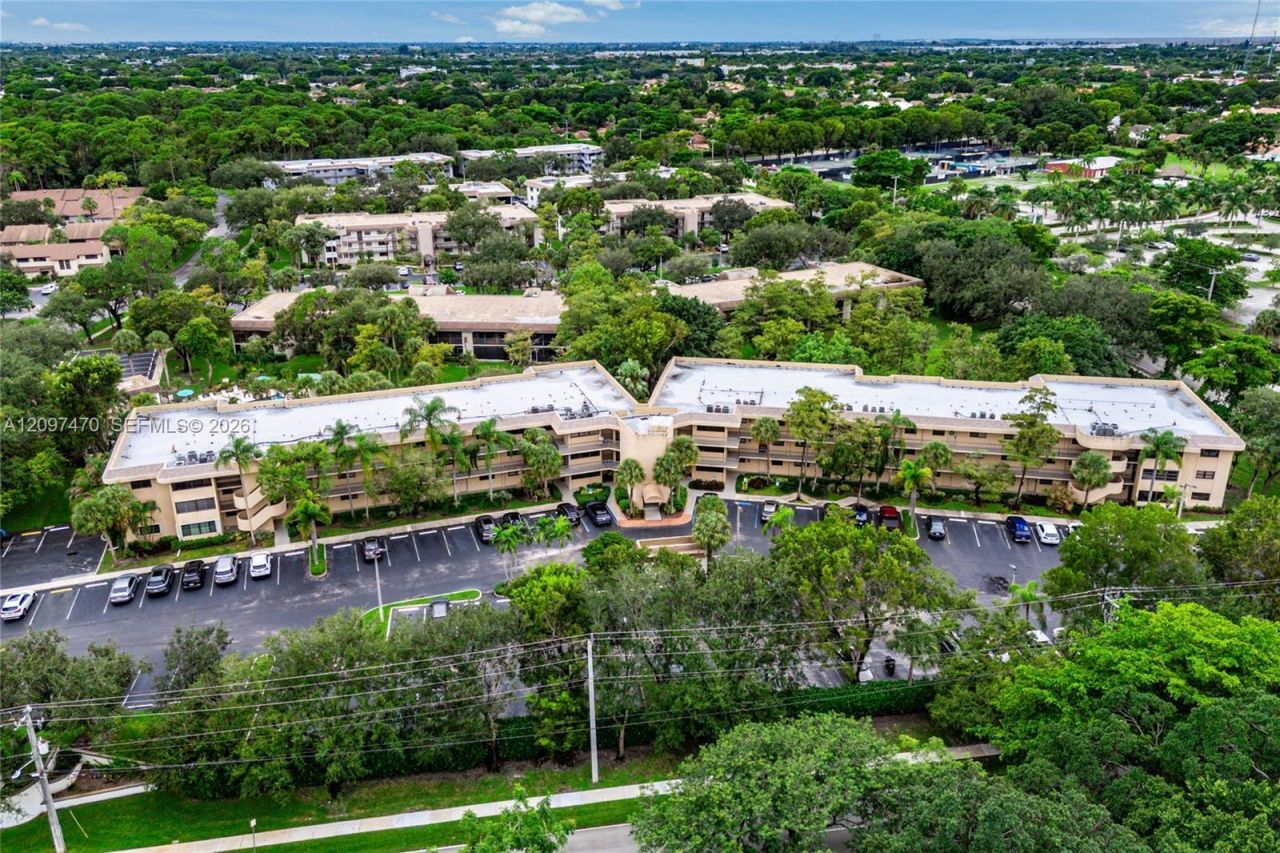 7737 NW 79th Ave, Unit 206, Tamarac, FL 33321 Photo