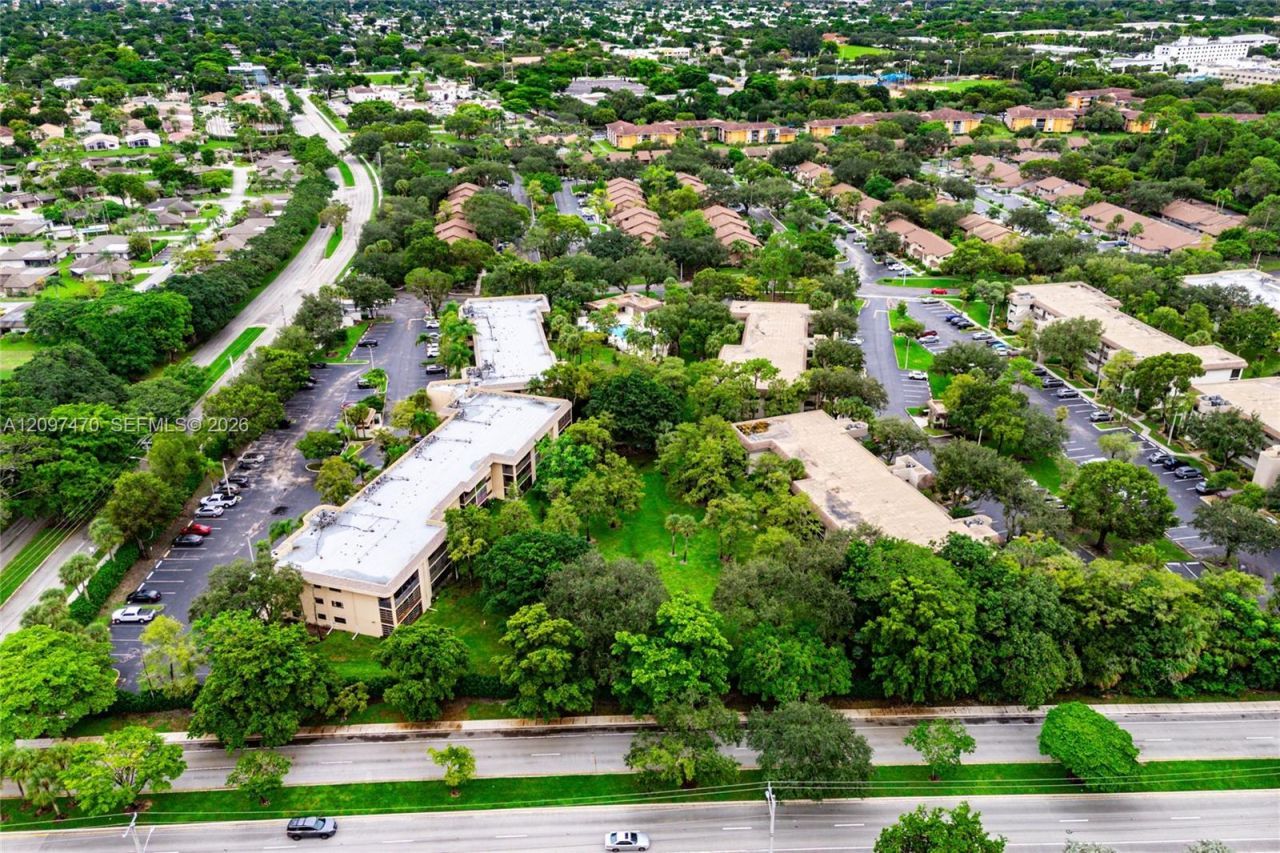7737 NW 79th Ave, Unit 206, Tamarac, FL 33321 Photo