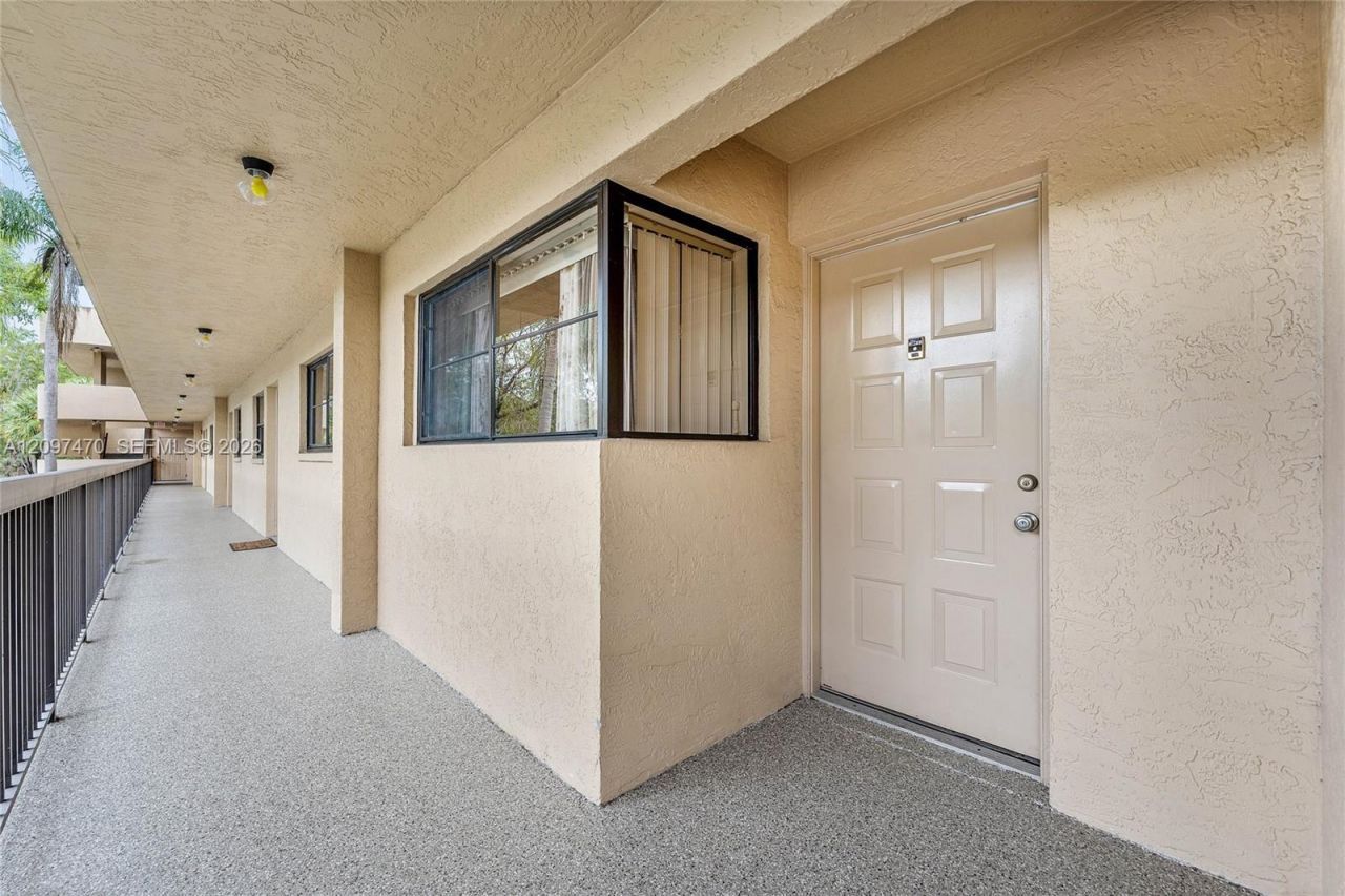 7737 NW 79th Ave, Unit 206, Tamarac, FL 33321 Photo