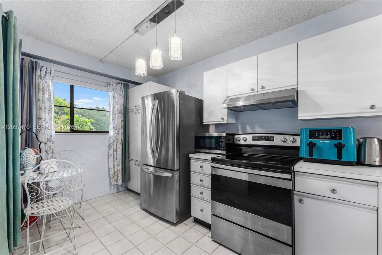 7737 NW 79th Ave, Unit 206, Tamarac, FL 33321 Photo