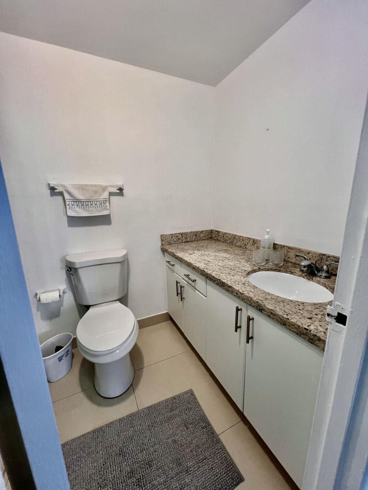 17570 Atlantic Boulevard, Unit 416, Sunny Isles Beach, FL 33160 Photo