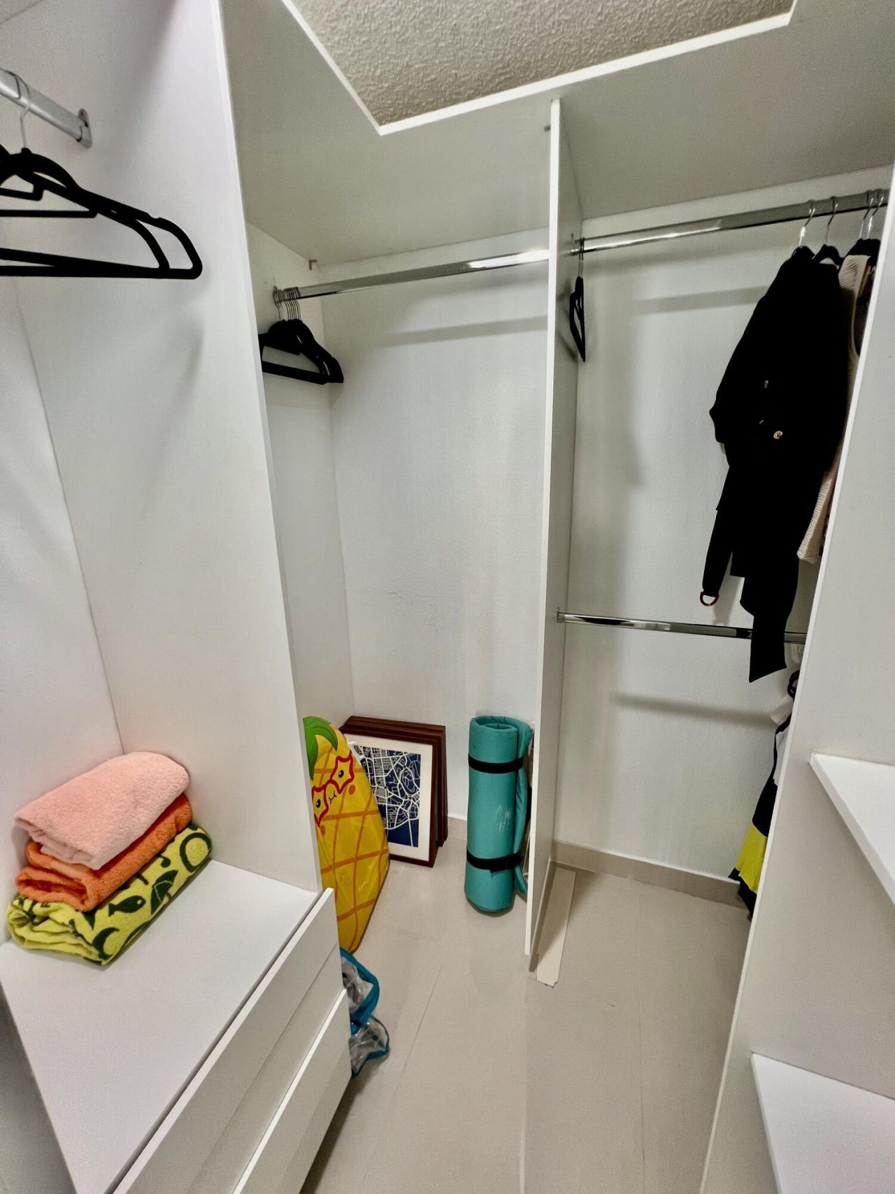 17570 Atlantic Boulevard, Unit 416, Sunny Isles Beach, FL 33160 Photo
