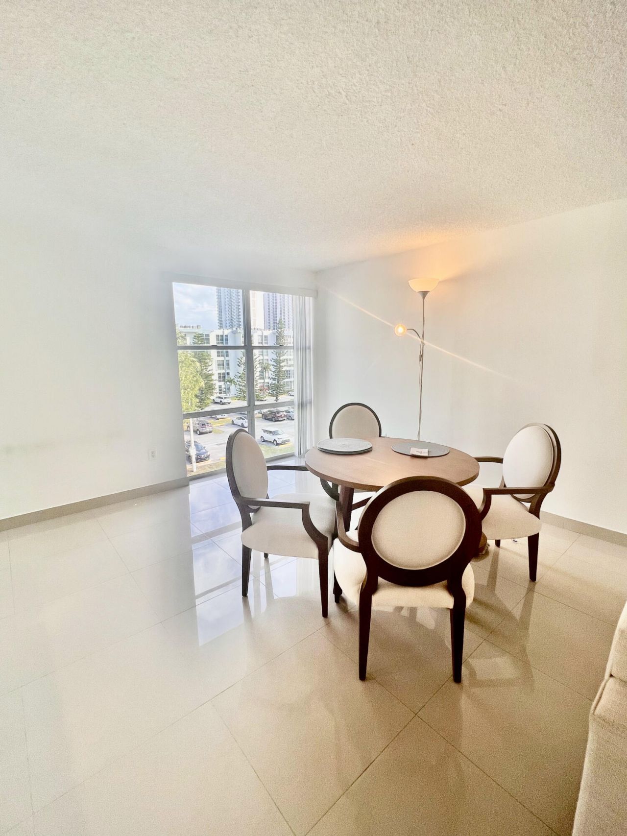 17570 Atlantic Boulevard, Unit 416, Sunny Isles Beach, FL 33160 Photo