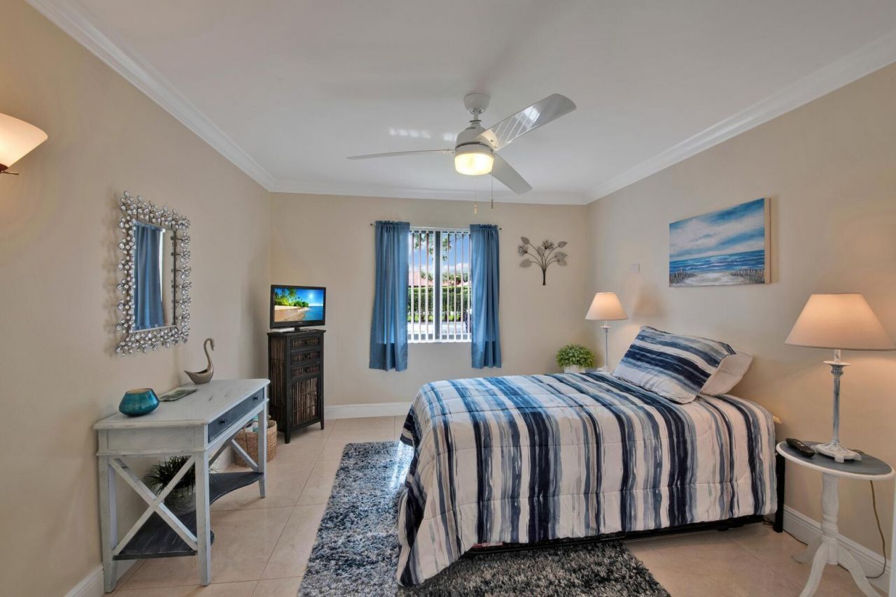 10223 N Circle Lake Drive, Unit 102, Boynton Beach, FL 33437 Photo