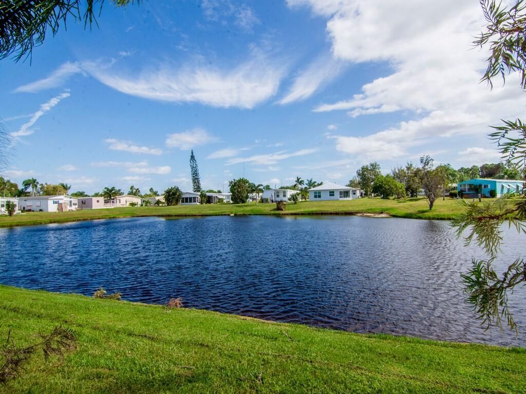 7 La Paloma Lane, Port Saint Lucie, FL 34952 Photo