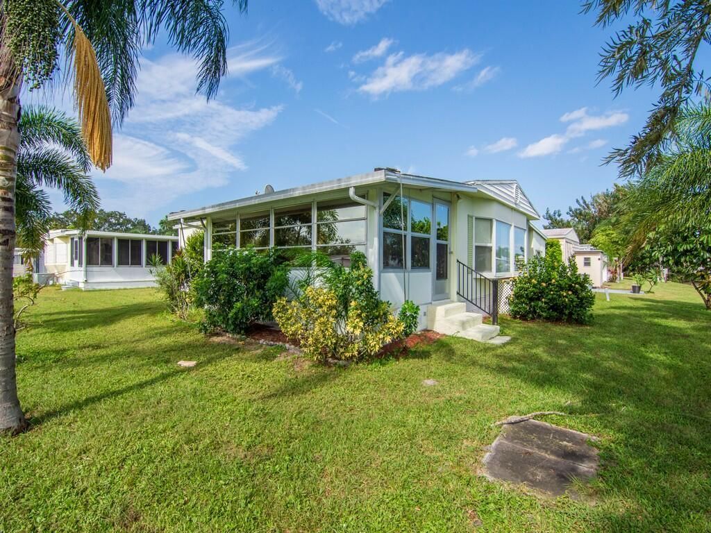 7 La Paloma Lane, Port Saint Lucie, FL 34952 Photo