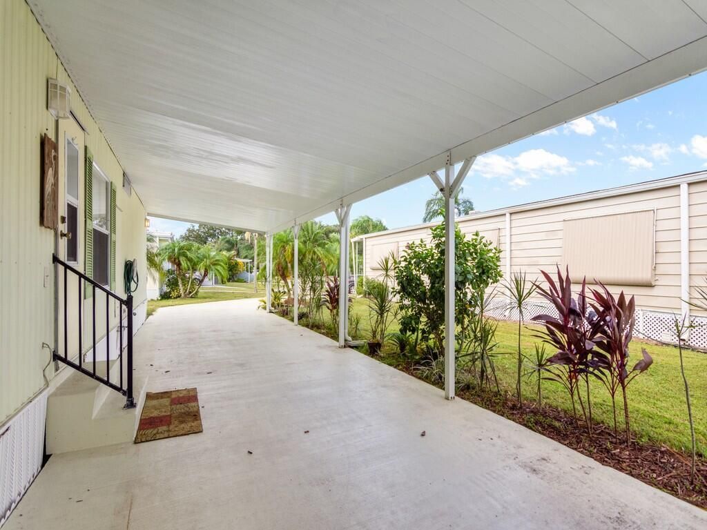 7 La Paloma Lane, Port Saint Lucie, FL 34952 Photo