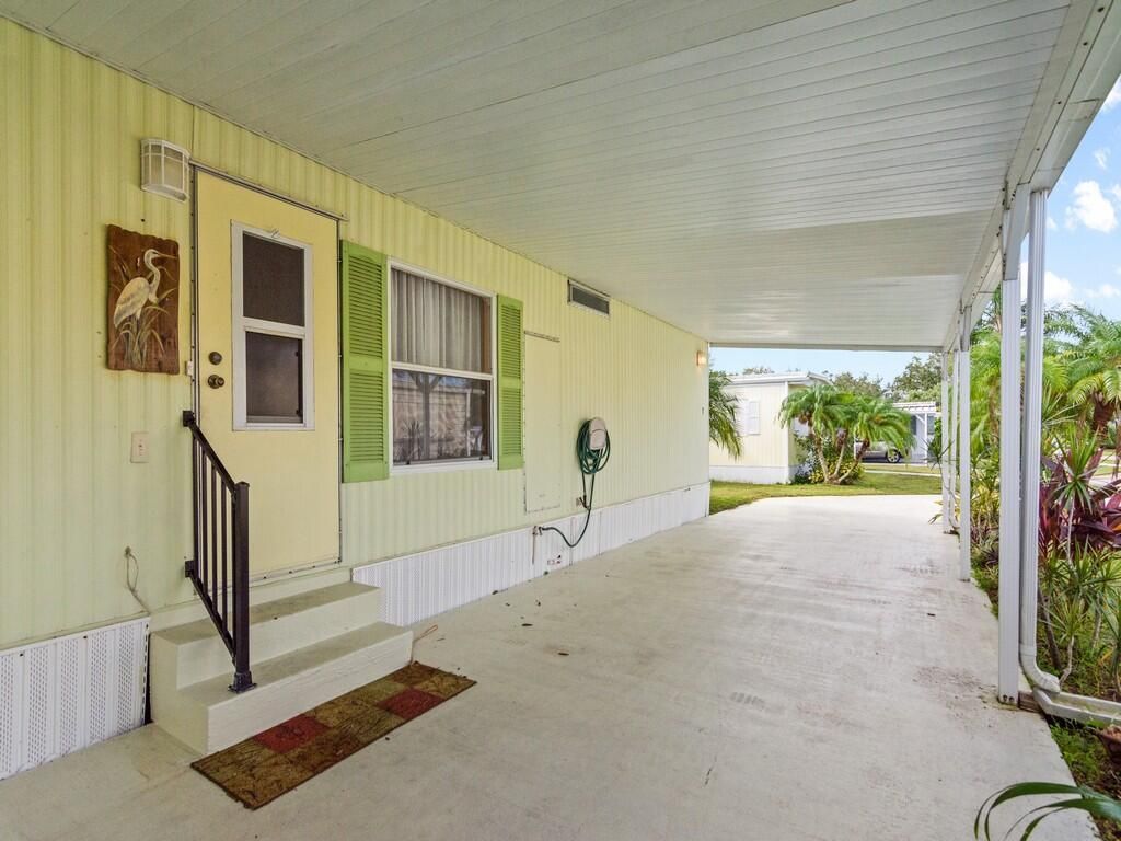 7 La Paloma Lane, Port Saint Lucie, FL 34952 Photo
