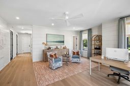 303 Queens Court photo 4