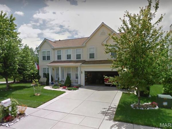 930 HOLLIDAY Drive , Fairview Heights, IL 62208