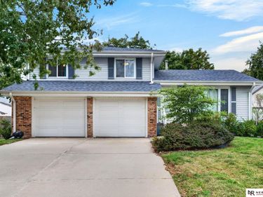 5422 S 104th Avenue, Omaha, NE 68127