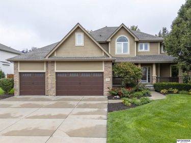 5162 S 197th Avenue Circle, Omaha, NE 68135