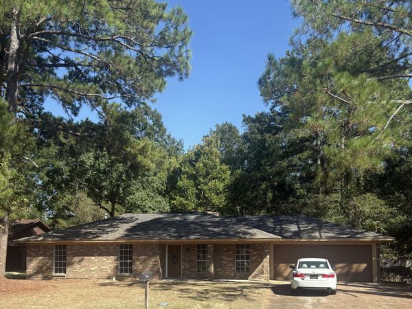 2128 Monaco Street, Jackson, MS 39204