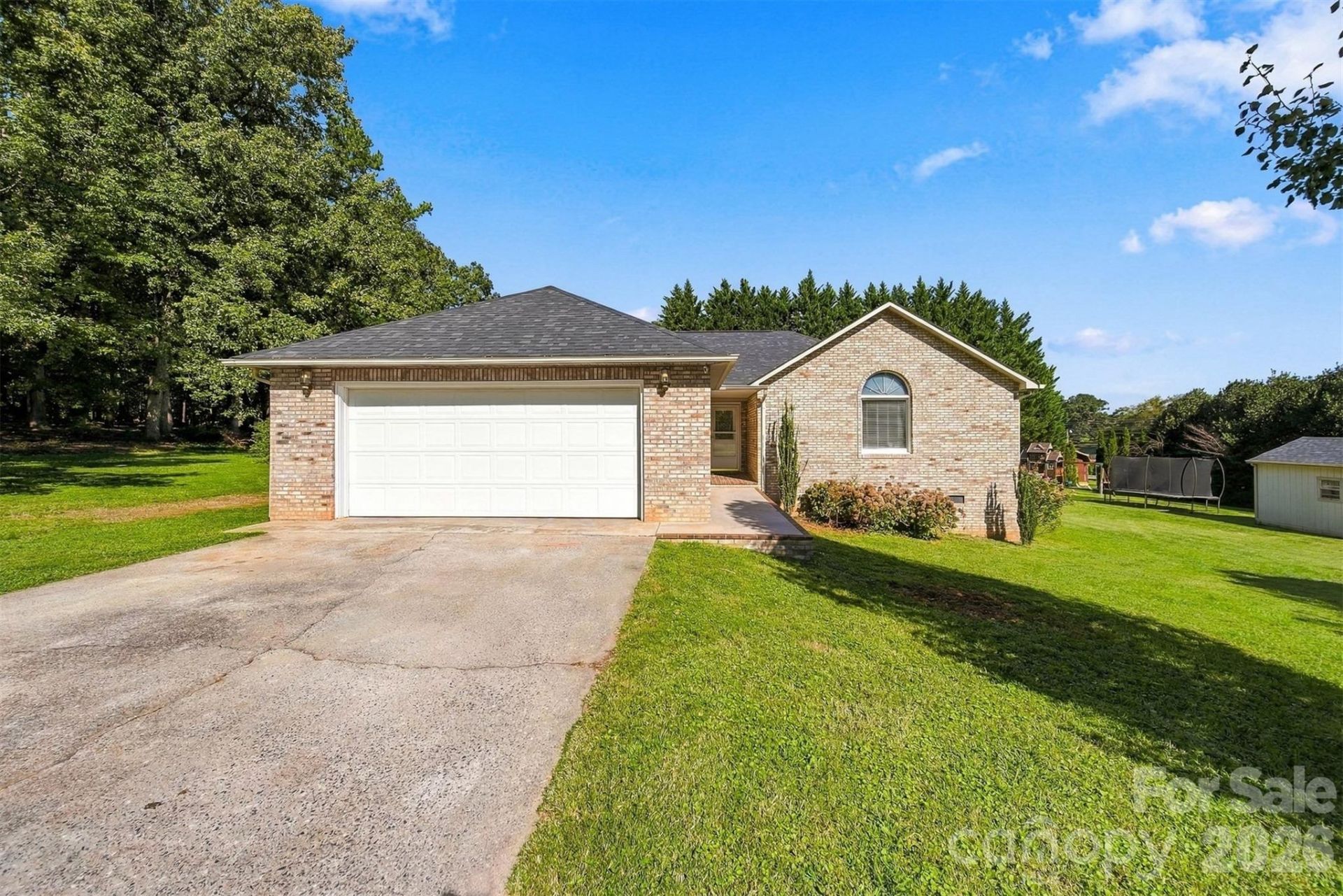 1256 Willow Drive, Morganton, NC 28655 Main Photo