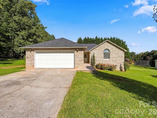 1256 Willow Drive, Morganton, NC 28655